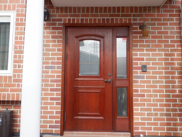 玄関ドア　木材保護塗料　上塗り2回目完了