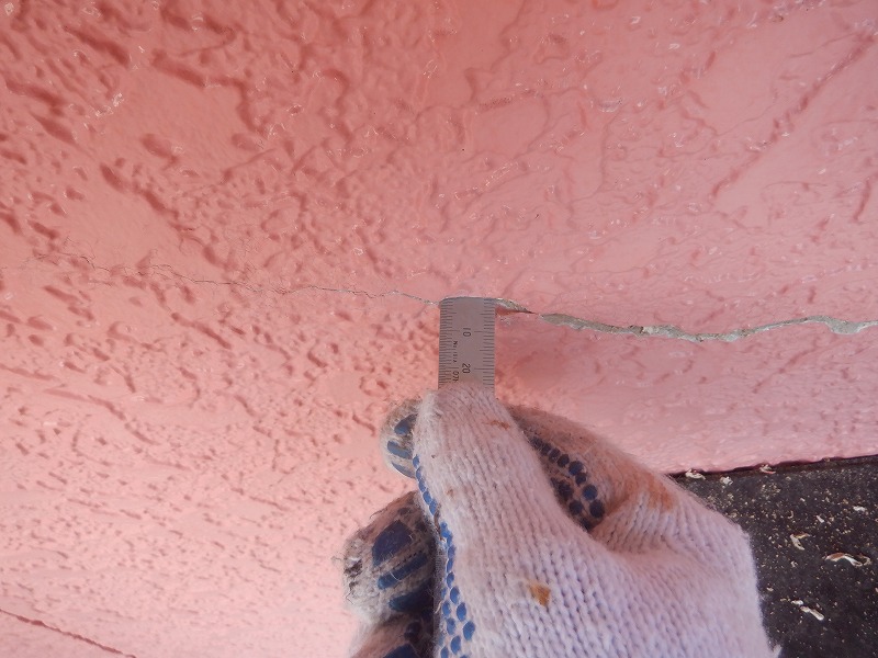 ひび割れ　厚さ　シーリング　外壁塗装　石巻