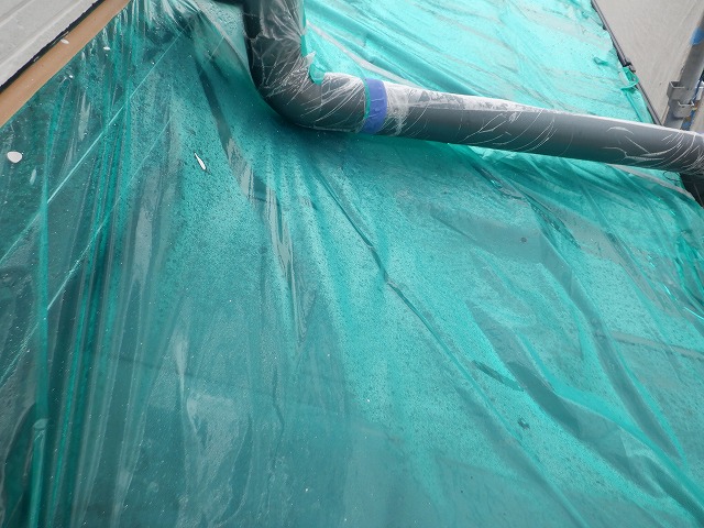 水分が付着した屋根の養生